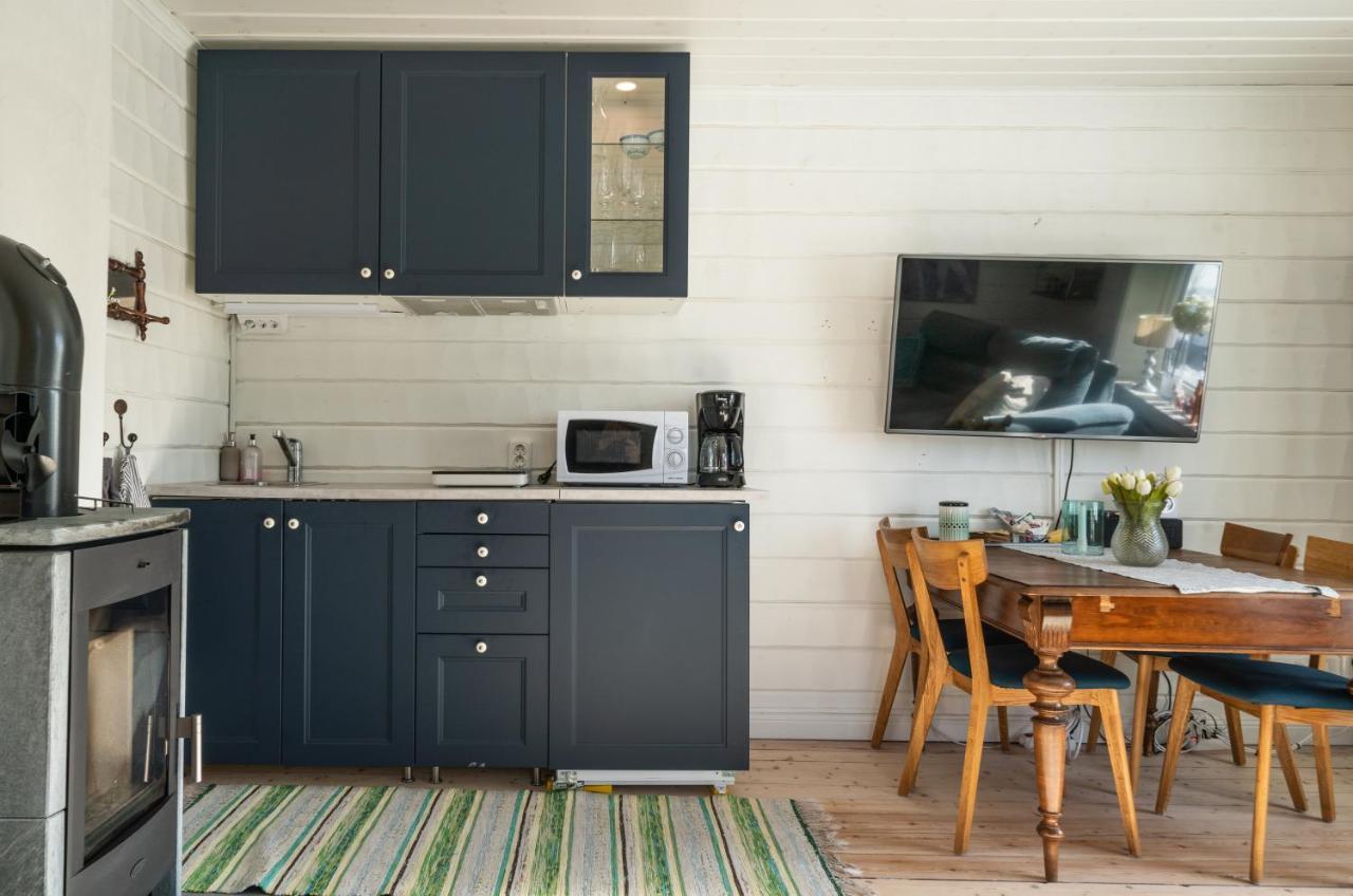 Torpet - Bed And Breakfast Med Charm Norrfjarden Esterno foto
