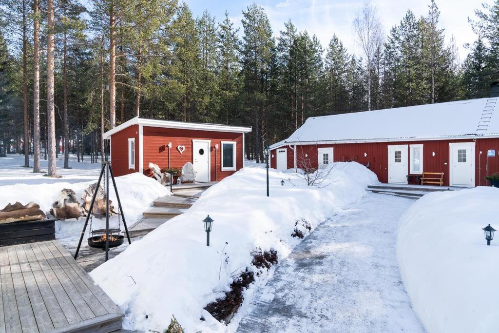 Torpet - Bed And Breakfast Med Charm Norrfjarden Esterno foto