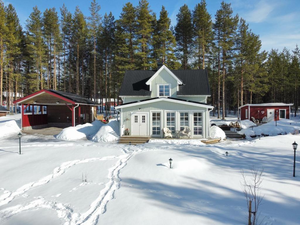 Torpet - Bed And Breakfast Med Charm Norrfjarden Esterno foto