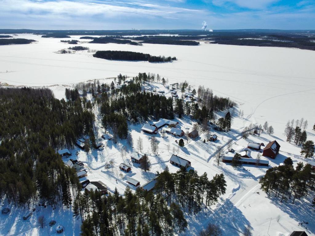 Torpet - Bed And Breakfast Med Charm Norrfjarden Esterno foto