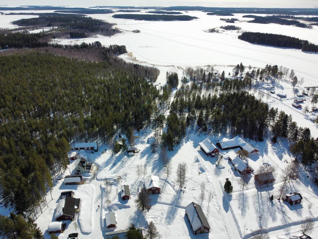 Torpet - Bed And Breakfast Med Charm Norrfjarden Esterno foto