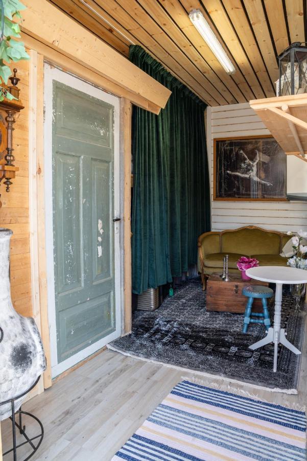 Torpet - Bed And Breakfast Med Charm Norrfjarden Esterno foto
